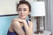 秦嵐最新大片展成熟女人魅力 紅唇性感香肩迷人
