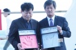 郑镇宇导演亮相按手印仪式 釜山影节举行回顾展