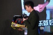 《狼圖騰》定檔年初一 馮紹峰慶生韓寒送擎天柱