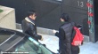 王菲谢霆锋十指紧扣秀恩爱 重演当年经典一幕