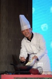 《微爱》陈赫练独孤九“贱” Baby：别催我结婚