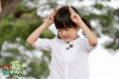 電影《爸爸去哪兒2》暖心照 陸毅貝兒樹(shù)下共舞