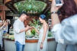 内地演员高曙光求婚成功 与未婚妻现场幸福拥吻