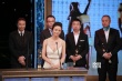 《黃金時代》斬獲最佳影片獎 劇組成員激情相擁