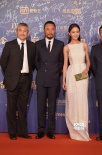 《智取威虎山》徐克与张涵予亮相 佟丽娅女神范