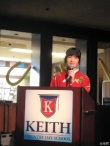 徐娇晒穿汉服美国学校演讲照 推广中国传统服饰