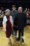 “任長霞”母扮演者陶玉玲登場 絳紅旗袍端莊大方