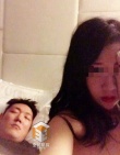 《天天向上》主持人田源被曝出軌 與妙齡女激吻