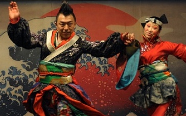 纪念抗战胜利70周年电影展播 《厨戏痞》精彩片段