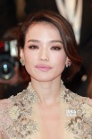 《聶隱娘》戛納首映 舒淇真空裝驚艷征服攝影師