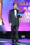 《十二公民》荣获最佳影片 导演唐季礼登台颁奖