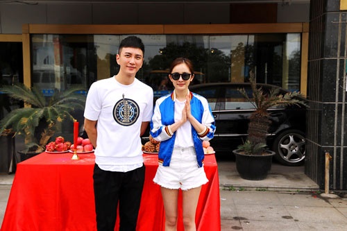 电视剧《翻译官》上海开机 王仁君与同窗杨幂