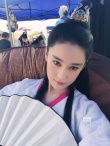 張馨予曬女扮男裝古裝照 手拿折扇變冷面公子