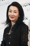 苑琼丹为保婚姻公开整形 盘点