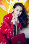 張慧雯俏皮少女紅裙秀嫩腿 紅唇皓齒靈動(dòng)百變
