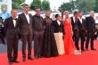侯孝贤、阿方索·卡隆等评委  华丽现身闭幕红毯