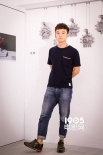 董子健台湾赶场忙 藤井树送礼祝金马“包中”