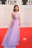 《少年巴比倫》亮相 董子健“英雄救美”扶李夢