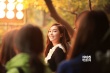 Jessica被拍与陈伟霆对戏 动作举止亲昵造型惹眼