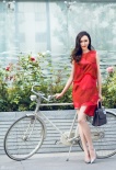 唐嫣時(shí)尚大片甜美出鏡 復(fù)古紅唇美艷嫵媚動(dòng)人