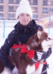 首富的兒子好會(huì)玩！王思聰坐雪橇愛(ài)犬綁繩子拉