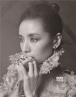 董潔曝神秘氣質雜志大片寫真 明眸含香淺笑恬淡