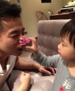 小S晒许老三大笑照 调侃其穿衣风格：跟我太像了