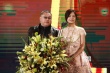 萝莉陈妍希配大叔高群书 为优秀女演员奖开奖