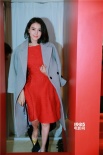 高圆圆短发红裙亮相湘潭 明媚大方分享美丽心得