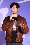 已故導(dǎo)演凌子風(fēng)自傳發(fā)布 葛優(yōu)斯琴高娃緬懷大師