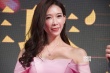 林志玲撈金擺性感Pose 女神范露香肩俯身秀事業(yè)線