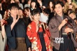 《花牌情緣》首映見面會 廣瀨鈴、真劍佑和服現(xiàn)身