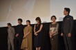 《奇怪的她》首映 多部未华子现场检验“20岁脸”