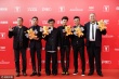 《铁道飞虎》剧组亮相 wuli韬韬和成龙频频耍宝