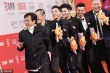 《铁道飞虎》剧组亮相 wuli韬韬和成龙频频耍宝