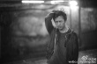 邓超曝《从你的全世界路过》片场照 暴雨中湿身