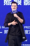 奥兰多·布鲁姆秀中文 联手熙颐成立制片公司