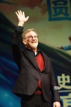 斯皮尔伯格携《圆梦巨人》现身清华 10月14日开画
