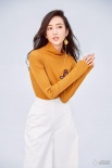王鷗曝光最新寫(xiě)真大片 雙面演繹職場(chǎng)時(shí)尚俏女人