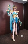 戚薇李承鉉過生日大玩cosplay  網(wǎng)友：城會玩！