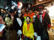 吳鎮(zhèn)宇費曼共度萬圣節(jié)  東京街頭同游搞怪不停
