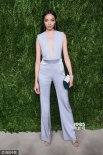 孫菲菲深V裝性感豪放 超模卡莉·克勞斯大秀美背
