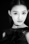 林允最新素雅黑白写真曝光 眼神清澈气质脱俗