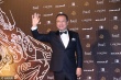 范伟亮相53届金马电影节红毯 西装领结文气十足