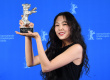 柏林最佳女演员银熊奖揭晓 金敏喜现场惊喜捧杯
