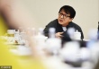 全國政協(xié)會(huì)議文藝界別分組討論 成龍宋丹丹發(fā)言