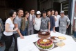 《无双》剧组贺发哥生日 郭富城“献吻”周润发