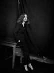 于佩爾黑白大片登上法國《Madame Figaro》封面
