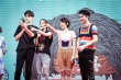 《秘果》廣州首映禮 陳飛宇歐陽娜娜坐浪漫轉(zhuǎn)馬