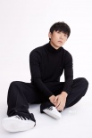 白客變暖男！時尚寫真曝光 展現(xiàn)浪漫紳士魅力
